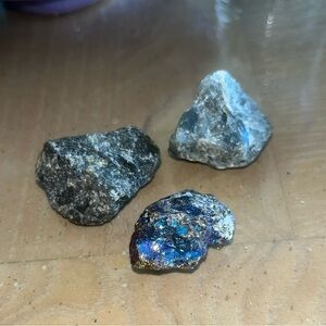 RAW CRYSTALS
